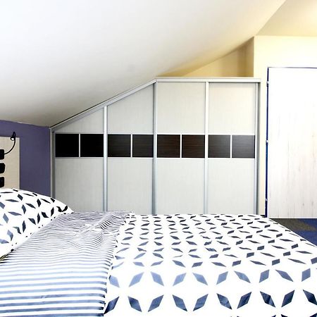 2 Bedrooms House With Enclosed Garden And Wifi At Slezska 오스트라바 외부 사진