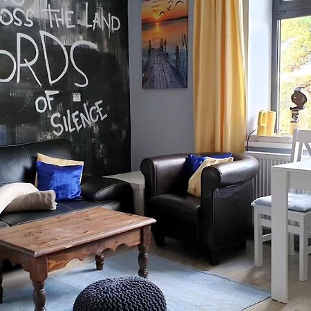 2 Bedrooms House With Enclosed Garden And Wifi At Slezska 오스트라바 외부 사진