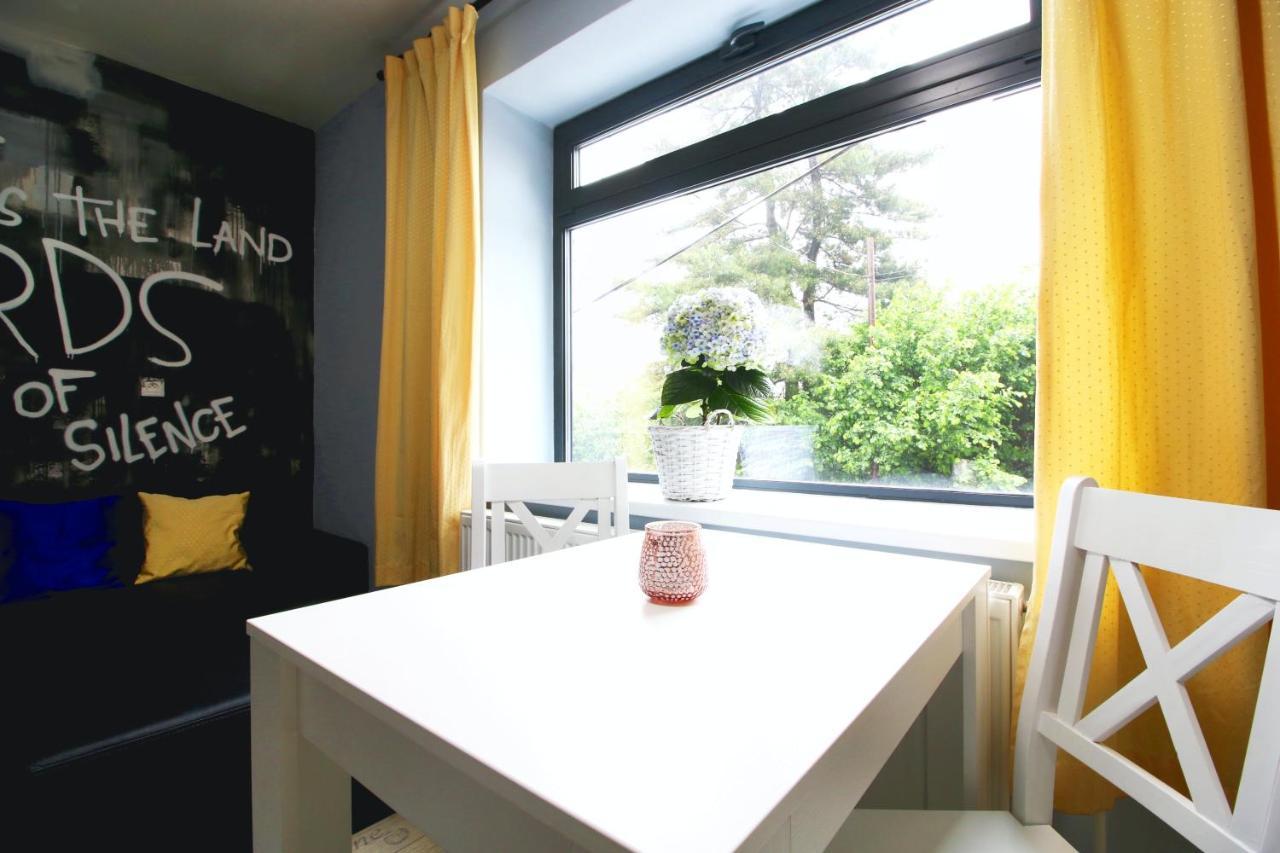 2 Bedrooms House With Enclosed Garden And Wifi At Slezska 오스트라바 외부 사진