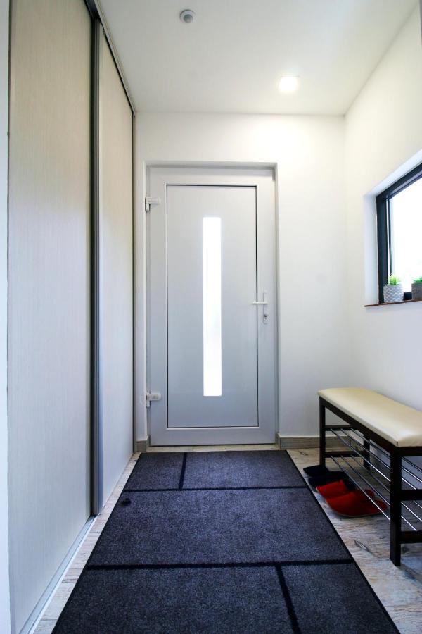 2 Bedrooms House With Enclosed Garden And Wifi At Slezska 오스트라바 외부 사진