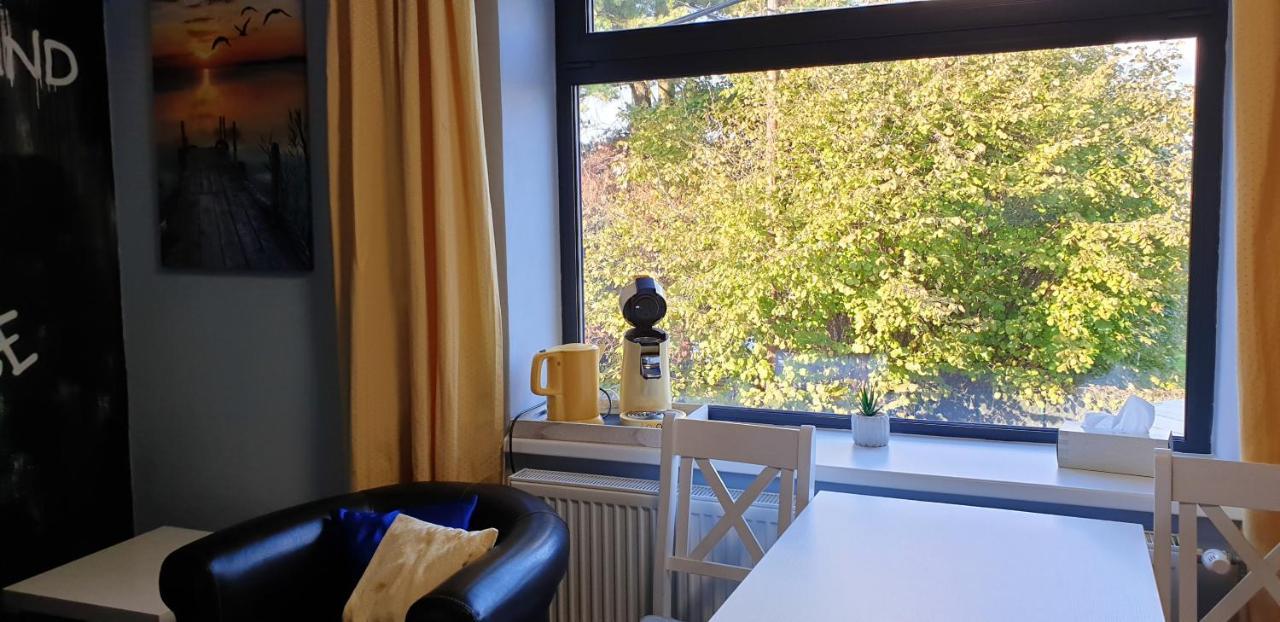 2 Bedrooms House With Enclosed Garden And Wifi At Slezska 오스트라바 외부 사진